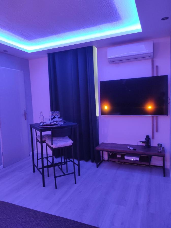 Appartement La Splenzia Spa Jacuzzi Wifi Clim Avignon Exterior photo